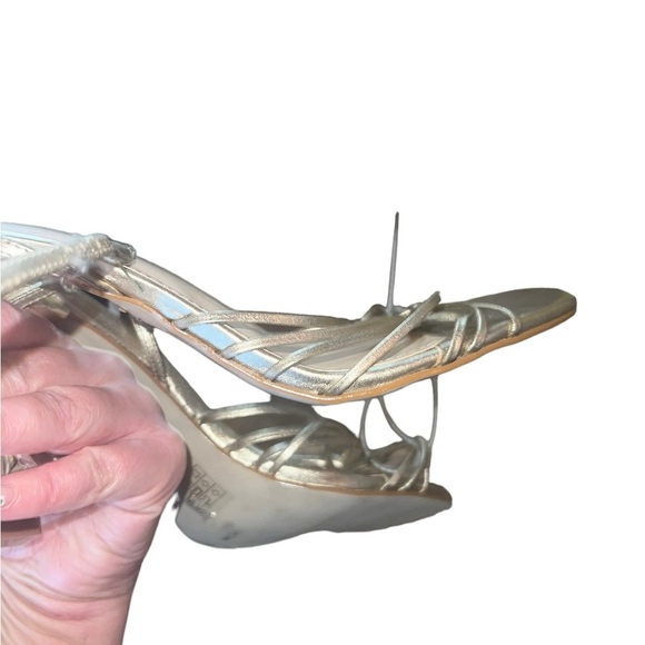 ✅Kurt Gieger Carvela Glowing 90 Strappy Leather Ankle Strap Sculptural Heel - Picture 4 of 7